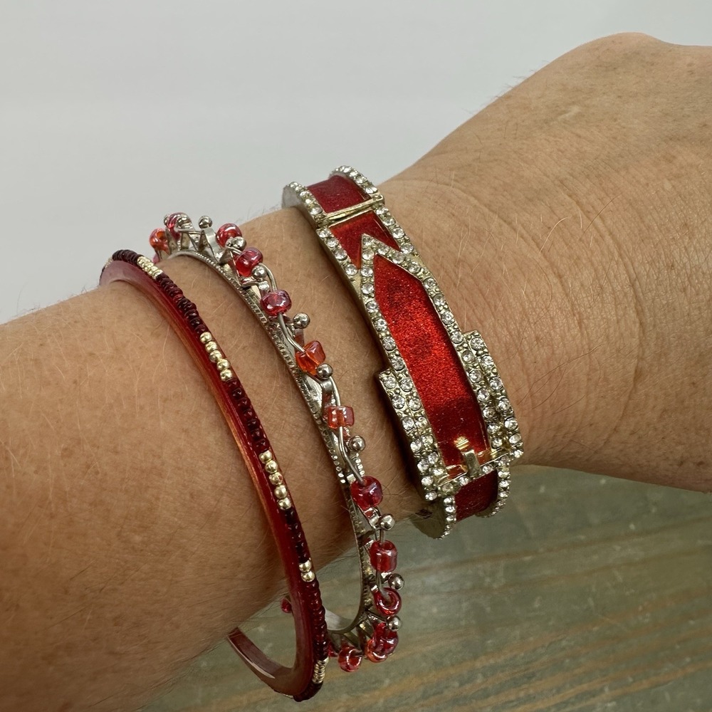 Lot 3 Red Metal Bangle Bracelets Beaded Buckle Enamel Gold & Silver Tone Stretch